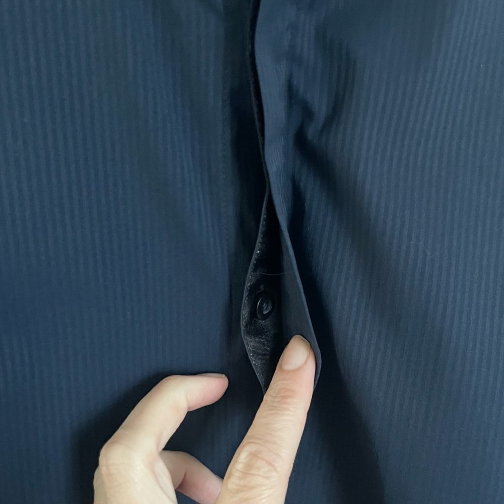 Lululemon Mens Button Down Blue Striped Long Sleeve Stretch Athletic Fit Shirt - Picture 5 of 15
